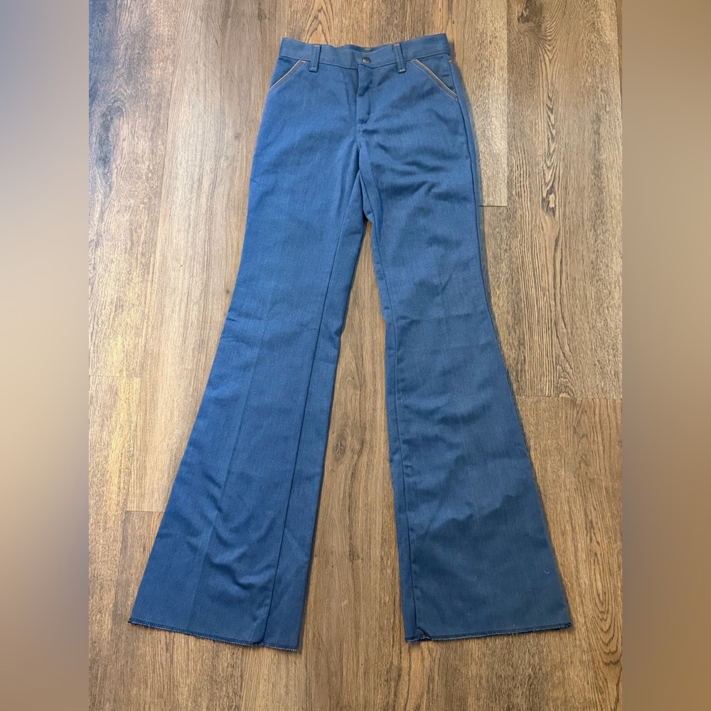 SOLD✌🏼Lee Women's Flare Jeans in Blue